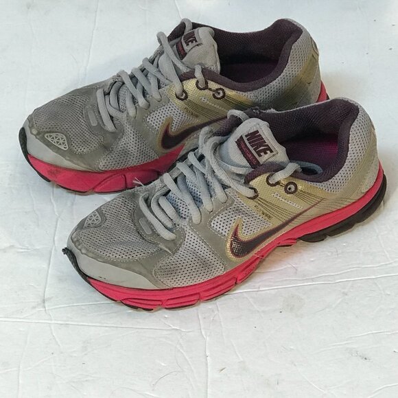 NIKE Womens Pink Gray Running Athletic Shoes - Picture 2 of 9